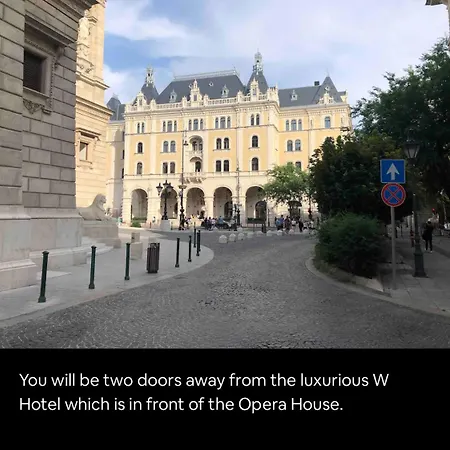 Opera Courtyard At Luxurious Andrassy Ave. Apartman